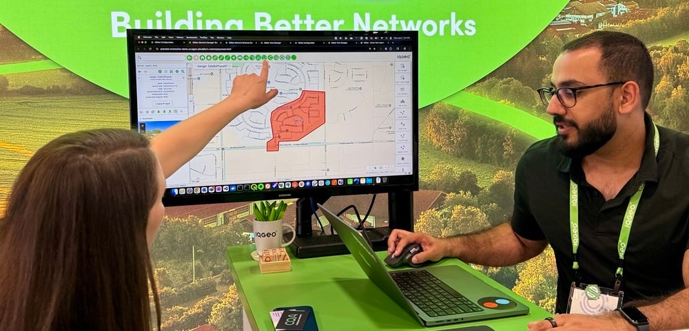 オルランドで開催されたFiber ConnectでのVishal Shah IQGeoデモ